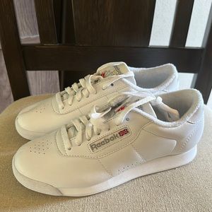 Reebok Women’s Classic Leather Sneakers White Size 6